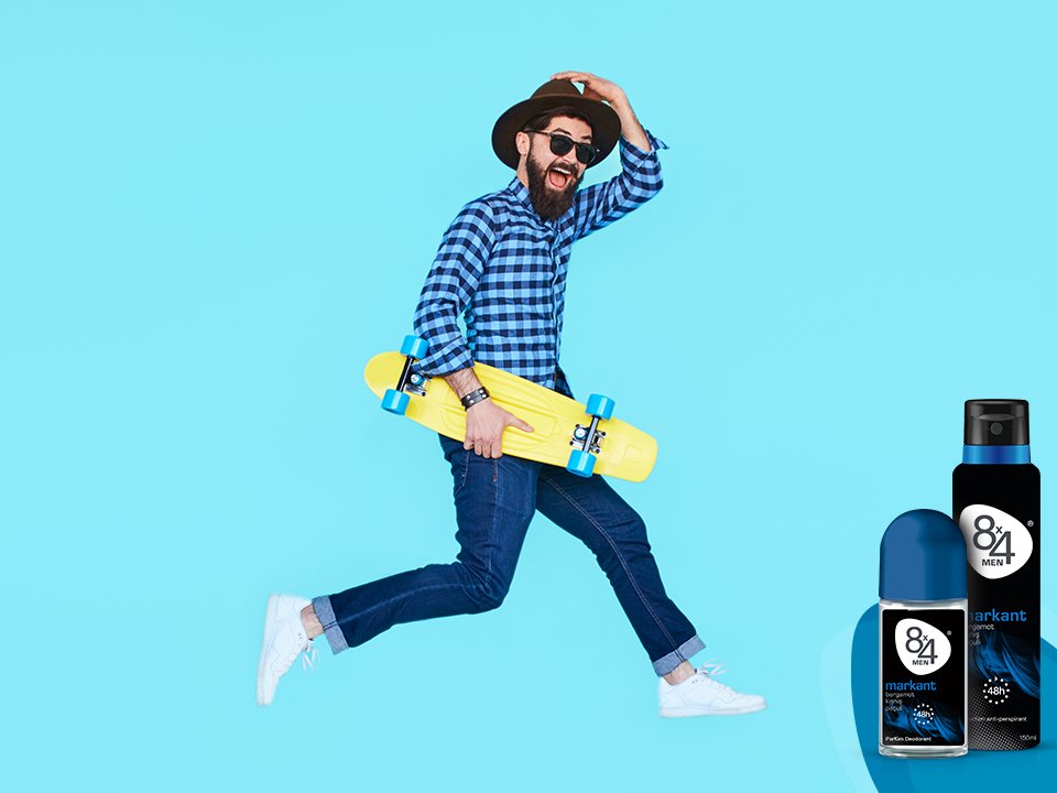 8x4 Markant ile erkeksi bir koku ve gün boyu süren koruma cepte.