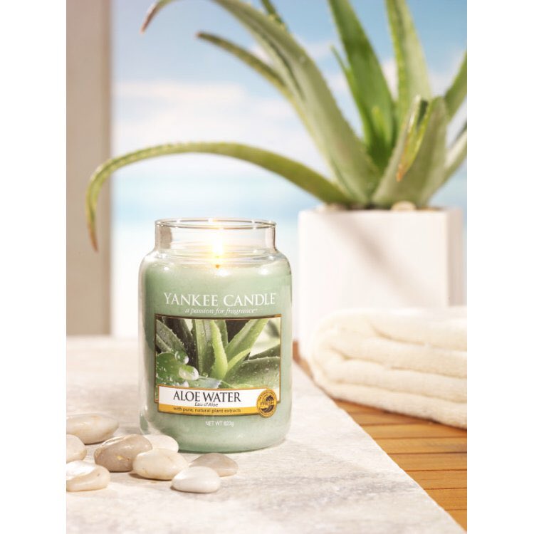 Our pick of the month:Aloe Water🍃Clean,refreshing water blends with thick,soothing aloe to create a wonderful,relaxing fragrance experience.