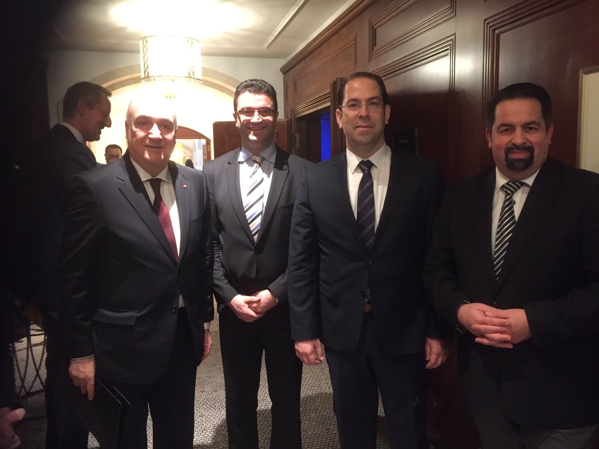 aimanMazyek's tweet photo. Eben im Gespräch mit Premier Tunesiens #Chahed.Junge Demokratie. Unsere Unterstützung.Dank auch unseren #dagf Vize @Berlin4210963,der org. https://t.co/ipjSZZHix9