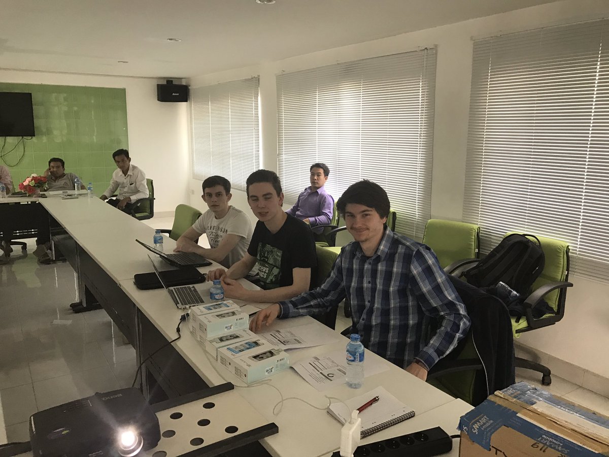 Mobile4D's tweet photo. Part of the students of @mobile4D project present the locust module at plant protection center in Laos @LaosNews @capacity_lab https://t.co/faRlm65u46