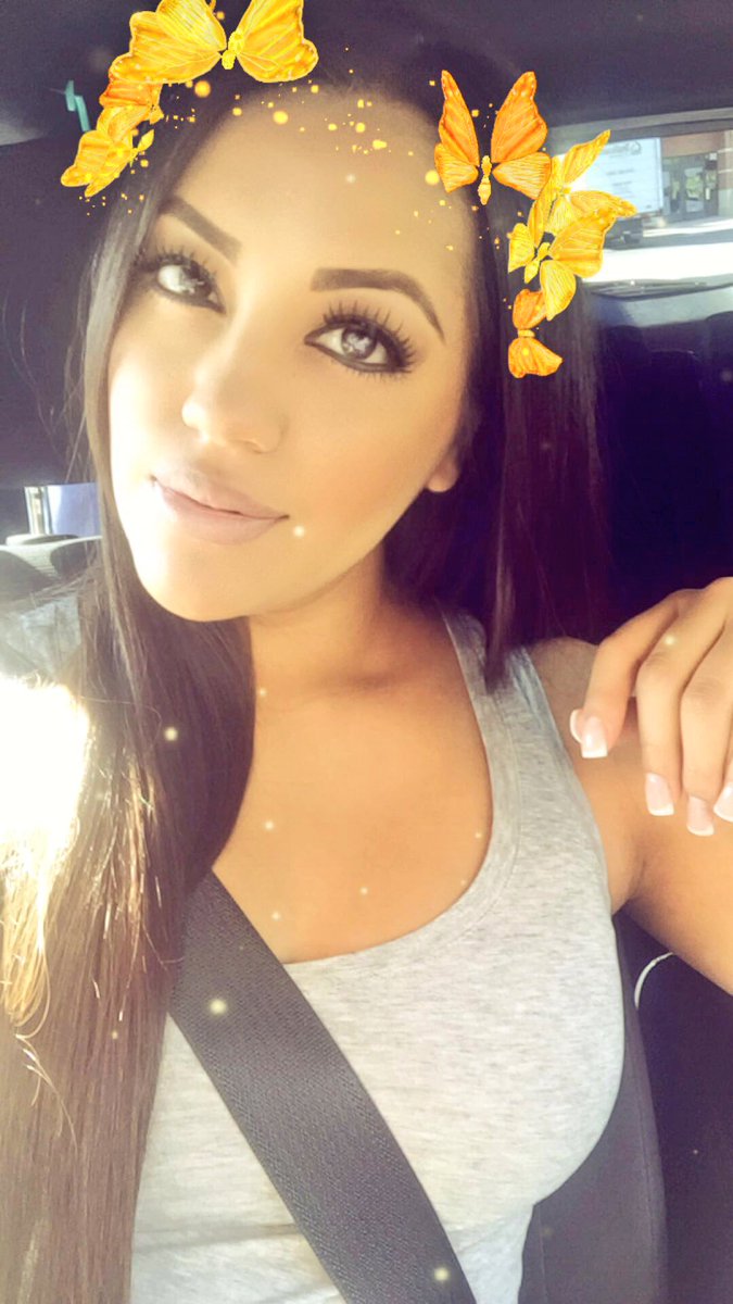pollyypao's tweet photo. Like seriously I was in Full glam the day I gave birth! Honestly proud of myself lol. #beautyispain #painisbeauty #bestdayever #troopershit https://t.co/1nQge1RbOY