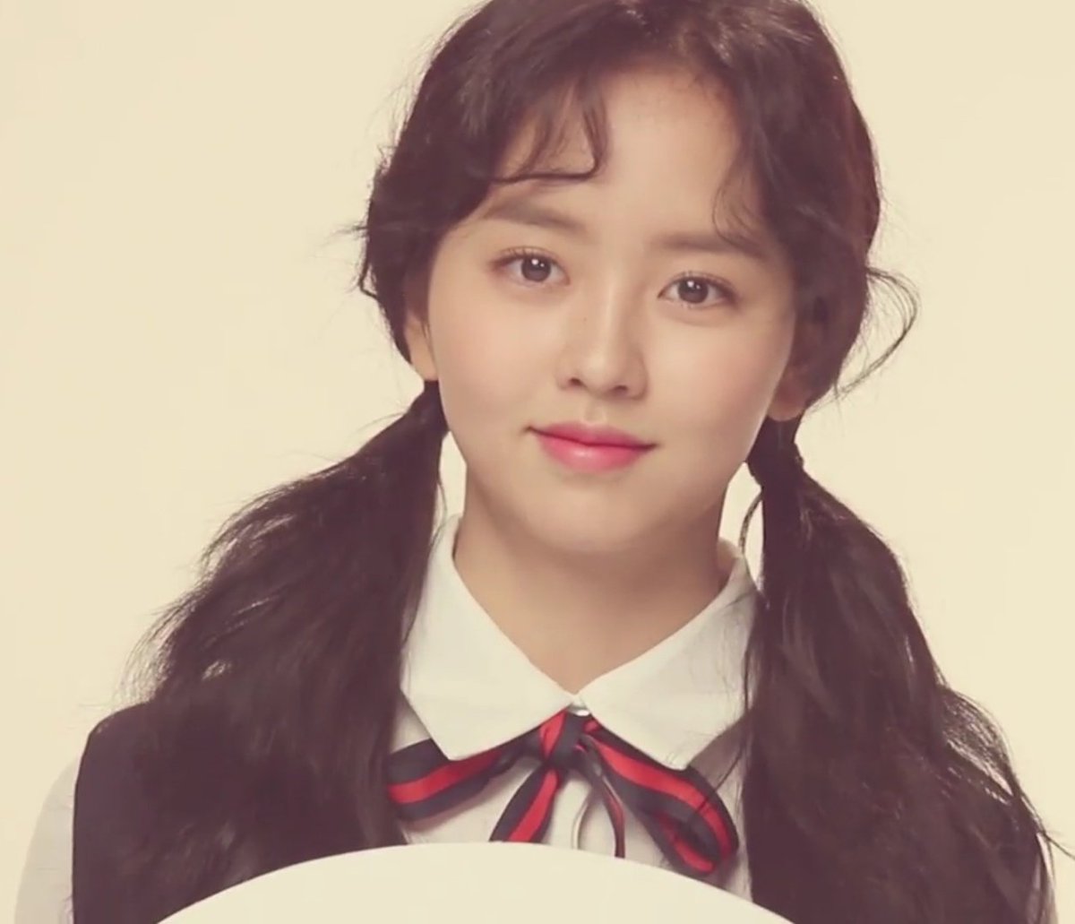 sojuice's tweet image. @hellokimsohyun #스코노 #김소현 넘나 이쁜.. 💕💕💕