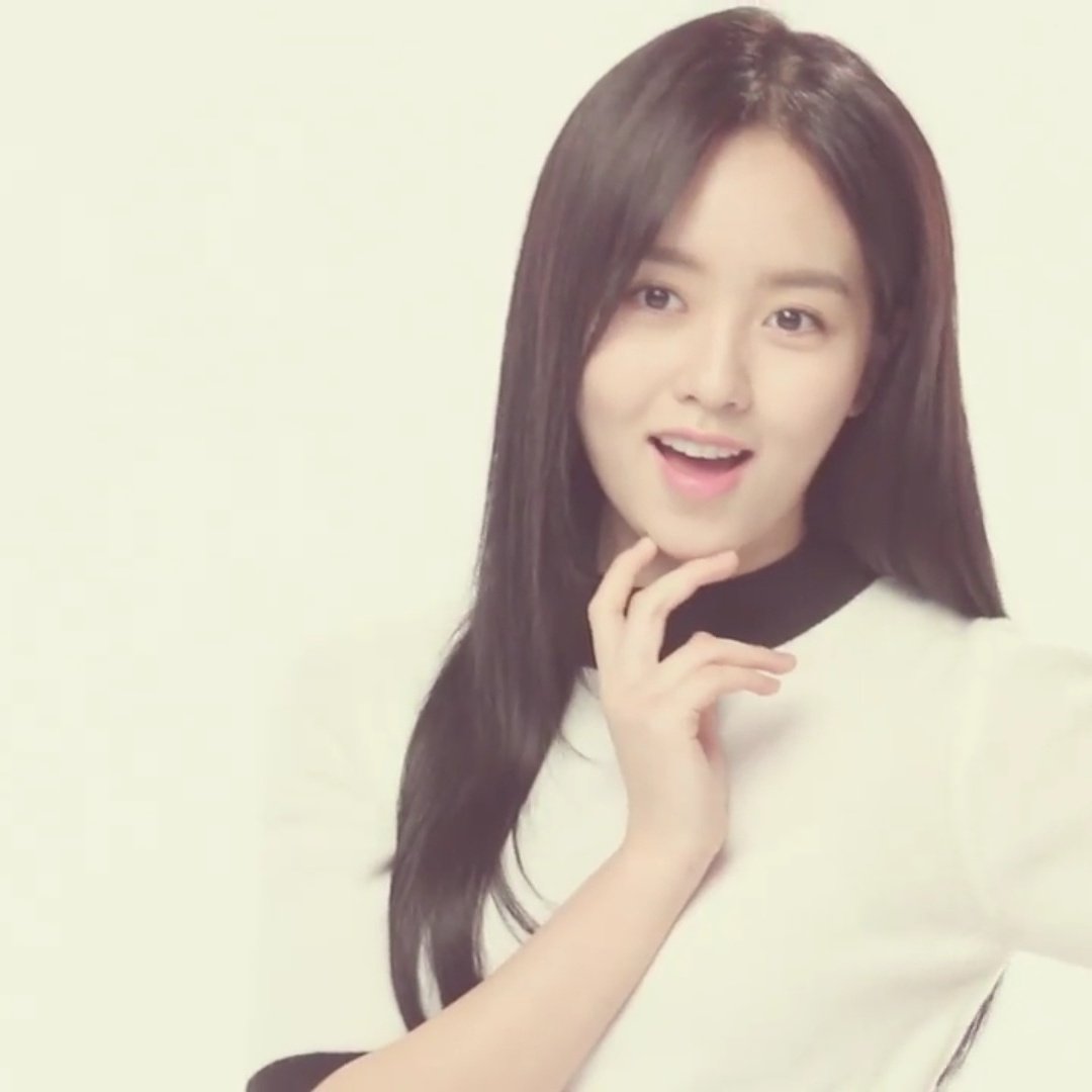 sojuice's tweet image. @hellokimsohyun 천사...세요? #김소현 💕💕💕