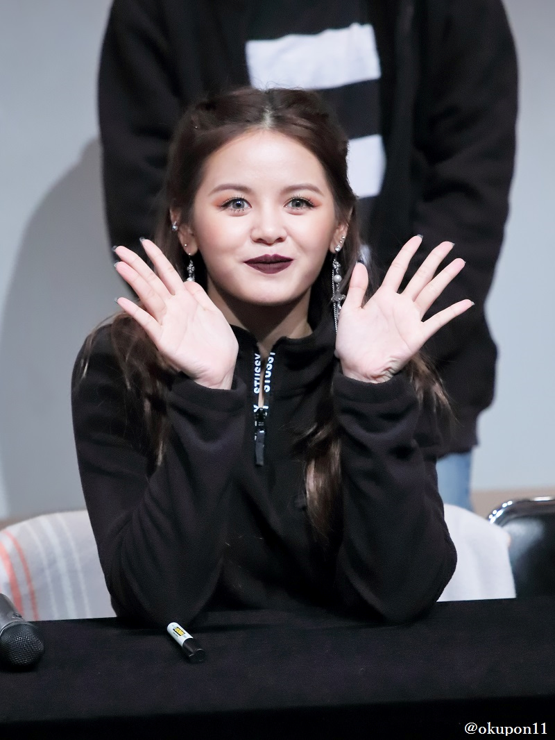 okupon11's tweet photo. 170205 CLC Sorn ソン
#CLC #씨엘씨 #Sorn https://t.co/sGSqBR7qC8