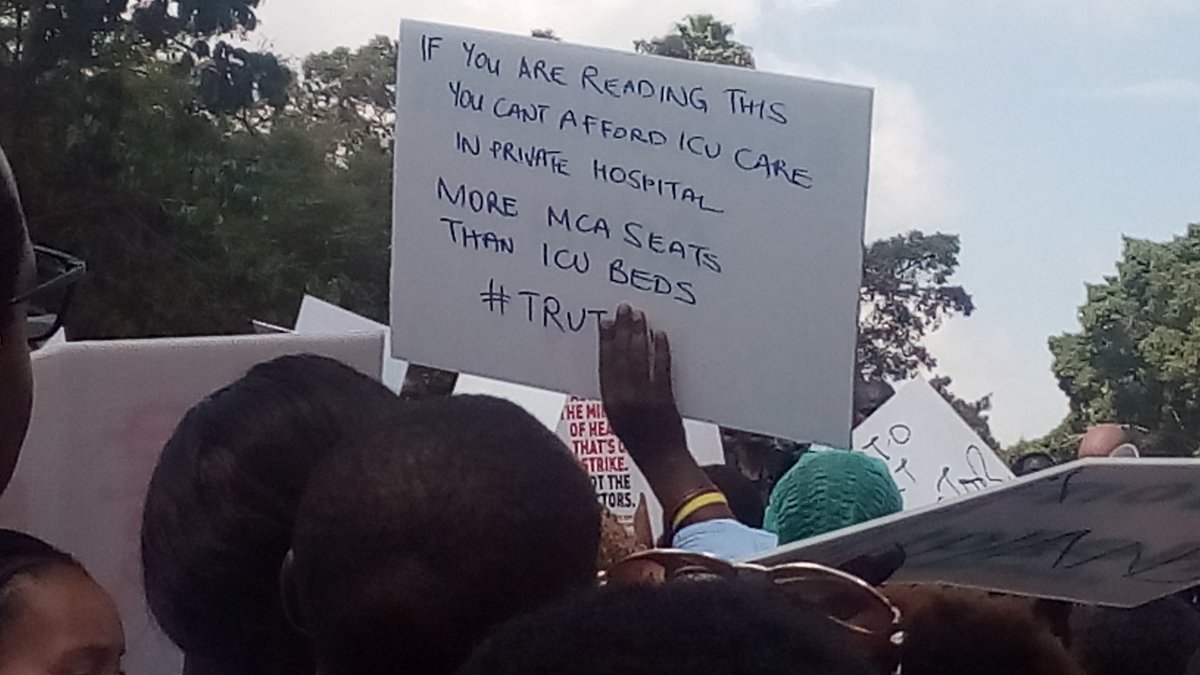 Greatrnk's tweet photo. In support of the Doctors at the Supreme Court. 'More MCA seats than ICU beds' #LipaKamaTender #FreeCBA7 https://t.co/miWHnJmwnW