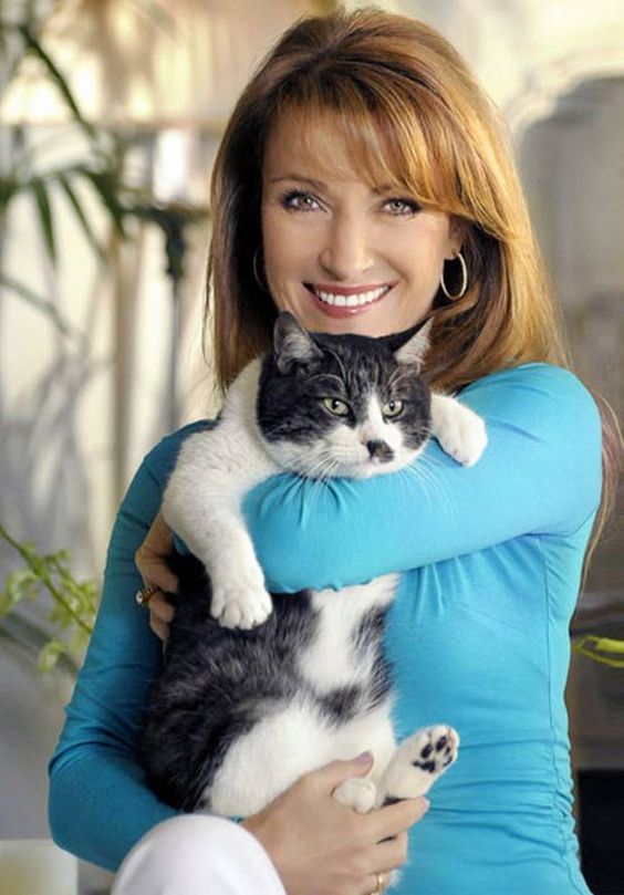 Happy birthday Jane Seymour      