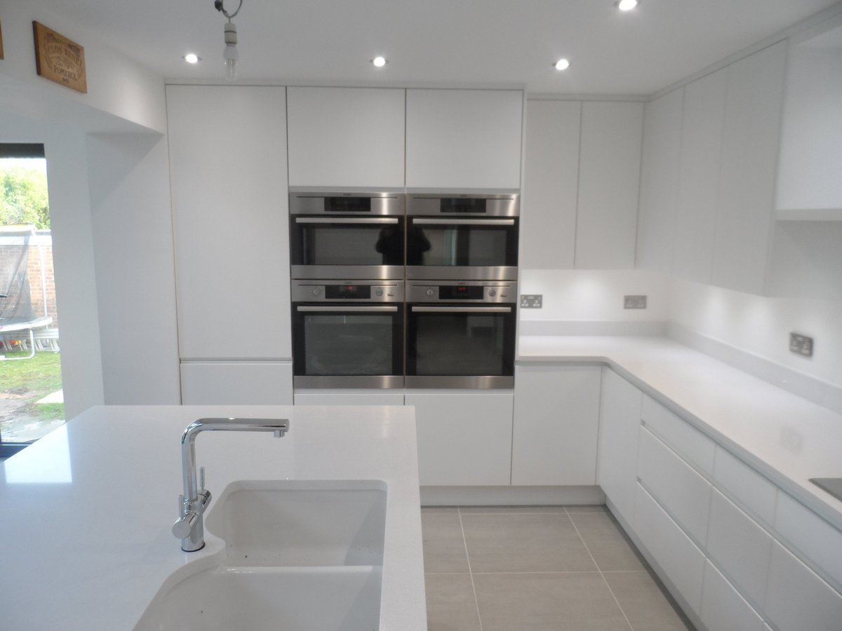 davef_interiors's tweet photo. #handlelesskitchen  just completed by https://t.co/oJf0Nq0zI8  @kitchenthinkuk @HNarchitects @grantaarch @SLArchitectural https://t.co/nAQCa2YSMI
