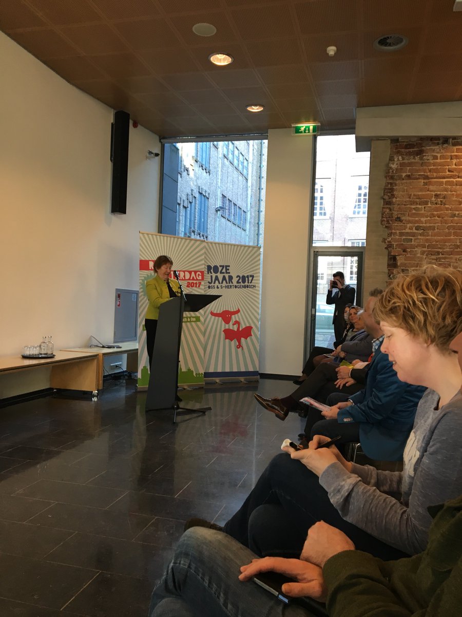 Programmapresentatie #rozejaar &amp; #rozezaterdag #denbosch door o.a. voorzitter Joke van der Beek &amp; @NW25pr