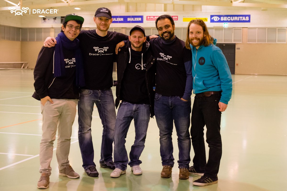 Best CH quad pilots @SchemenCH <a href="/Schnitzel/">Michael Schmid ⚡️</a> Lord Byron trained beginners last Saturday. Join next buff.ly/2laREZa #DroneSchool #fpv
