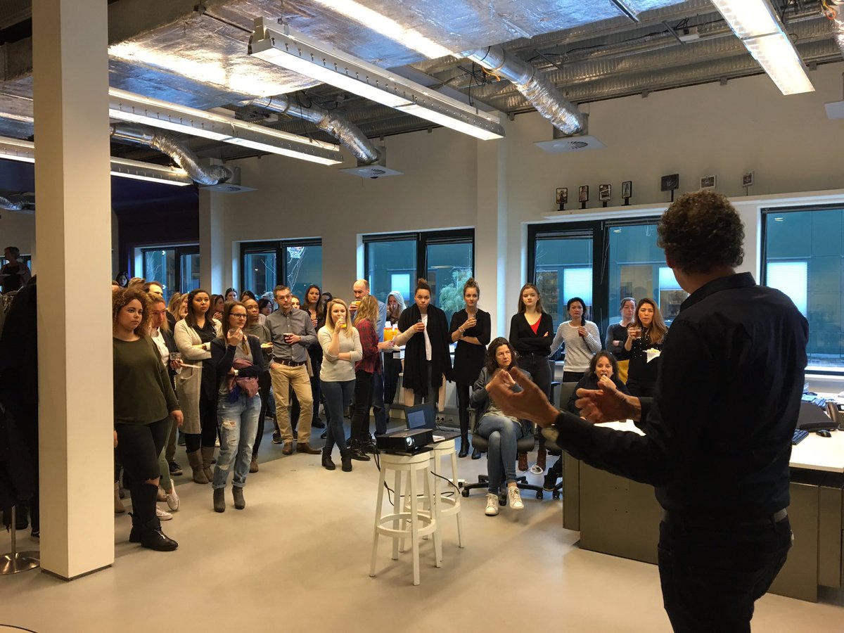 LeoniePeeters's tweet photo. getting starter #Mindshareday https://t.co/RVctl8SJCt