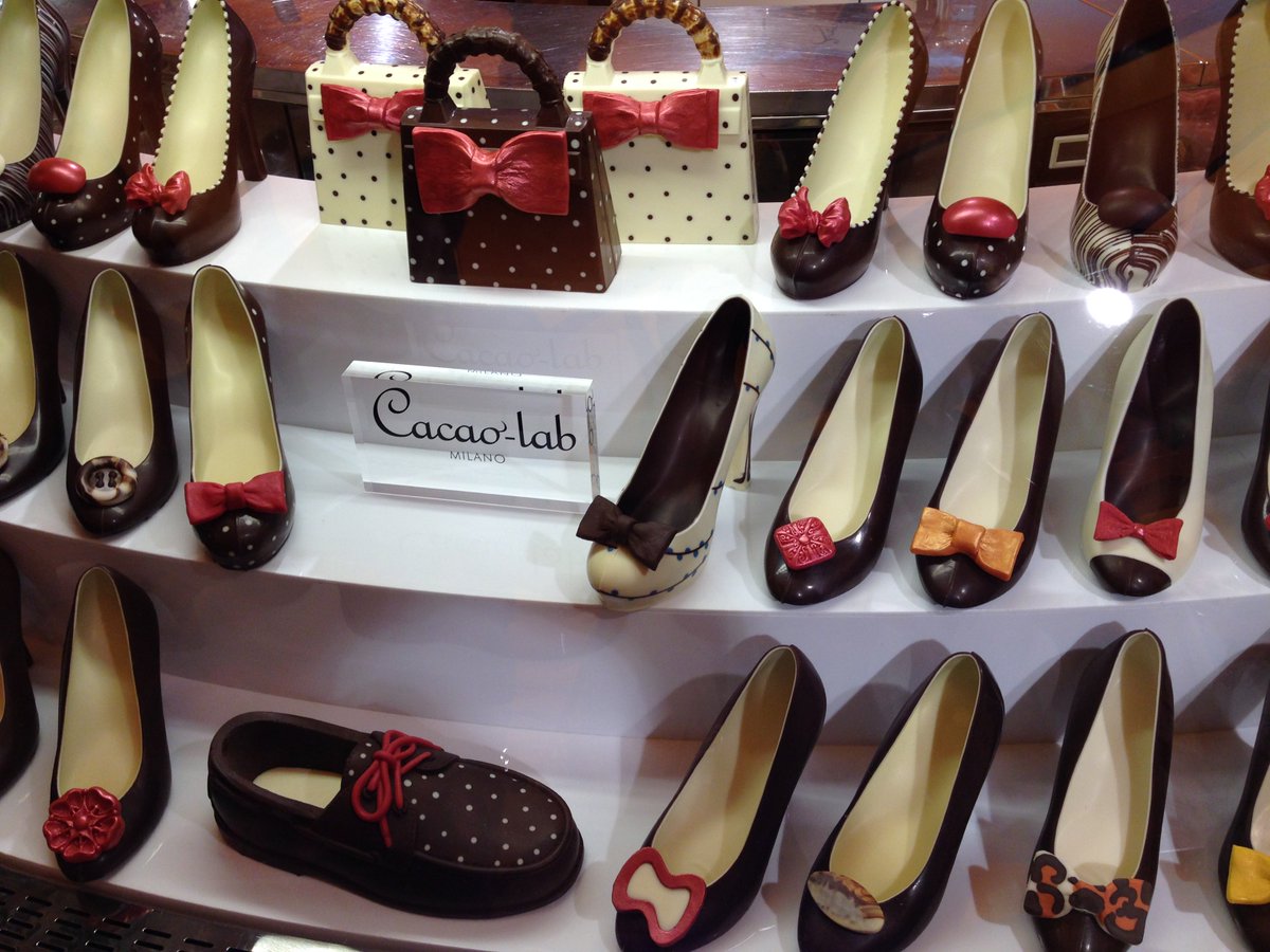 チョコレートバイヤー みり 母の日に靴のチョコは人気だそうです これなんかすごいでしょ ミラノのチョコレートです チョコレートバイヤーみり チョコレート フェリシモ 幸福のチョコレート