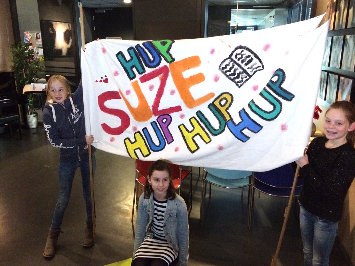 ODAschool's tweet photo. Voorleeswedstrijd in Mariëndael. Suze Vermeulen heeft het namens de Odaschool erg goed gedaan! Afwachten wie de voorleeskampioen wordt... https://t.co/whzj6FQTl3