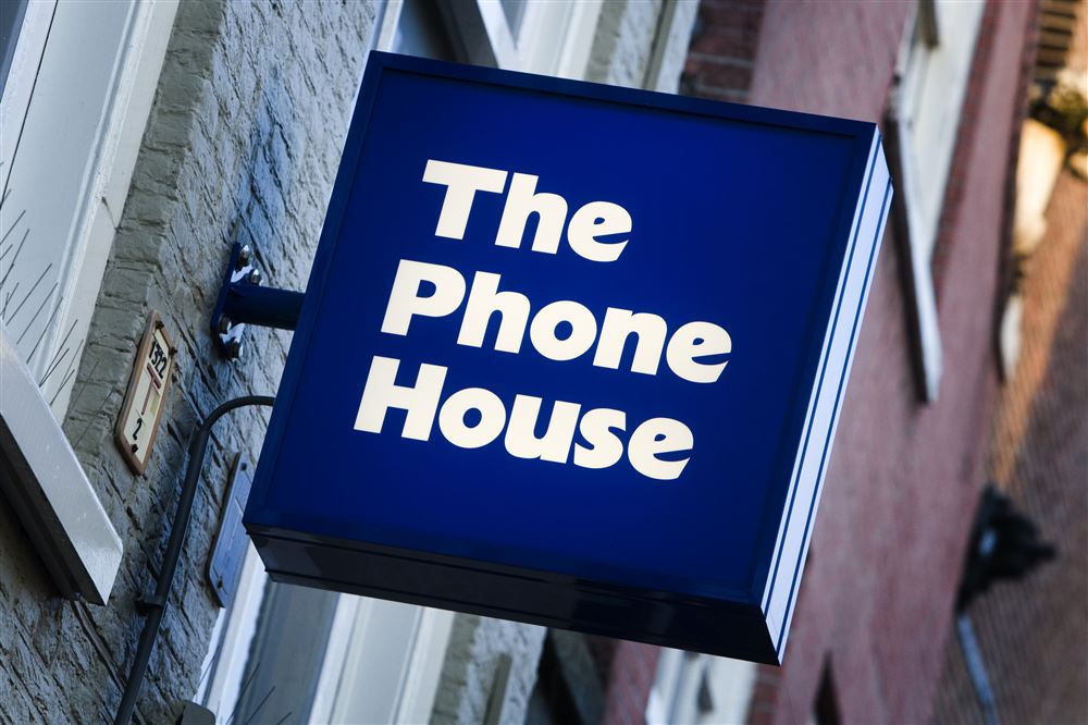 DeOndernemer GD (@ondernemergd) on Twitter photo The Phone House Stedendriehoek blijft open ➡️  bit.ly/2lJK5t3 #deventer #apeldoorn #lochem #twello The Phone House Stedendriehoek blijft open ➡️  bit.ly/2lJK5t3 #deventer #apeldoorn #lochem #twello