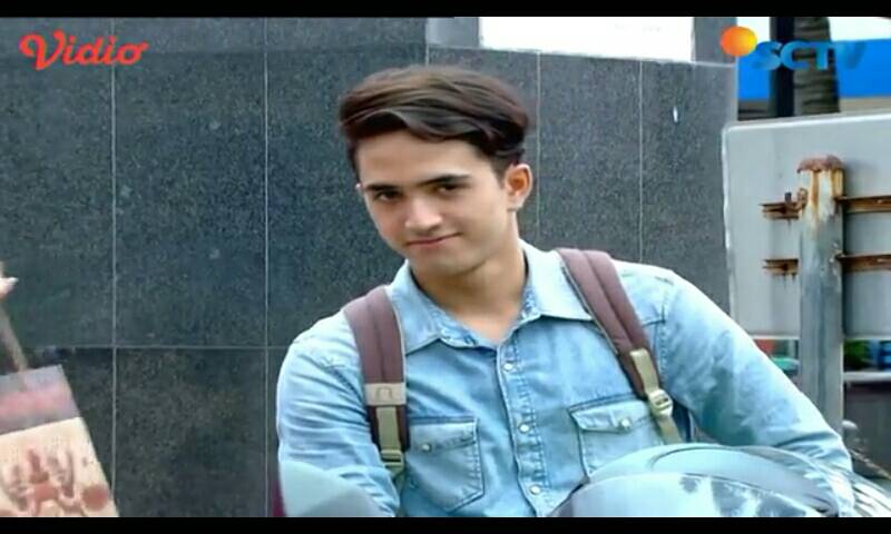 Selamat tgl 15 royanotion💙 happy anniv yg ke 1th 6bln yaa.Terimakasih yg udh support @royanokevino sampai saat ini😍😍