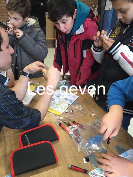 ClimaPro's tweet image. We proberen de jonge generatie enthousiast te krijgen met modelbouw op zonne energie.