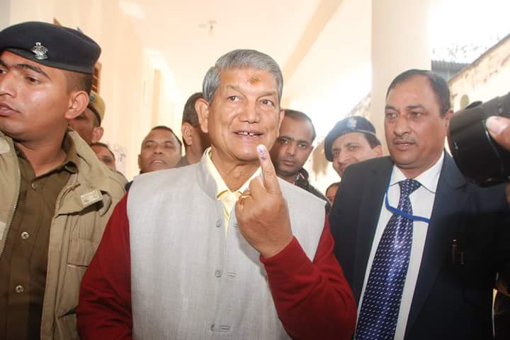 advrakeshrawat1's tweet photo. Casted my vote for development of uttarakhand...........Congress
#Vote4Congress
#Vote4harda
#RawatPoore5Saal https://t.co/IT8Ly5Tbhc