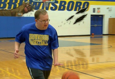 LaneLuckie's tweet photo. AWESOME: Student with special needs suits up with East Texas high school basketball team https://t.co/IoGz7KQR2c #BryanNight https://t.co/OlccRIkp22
