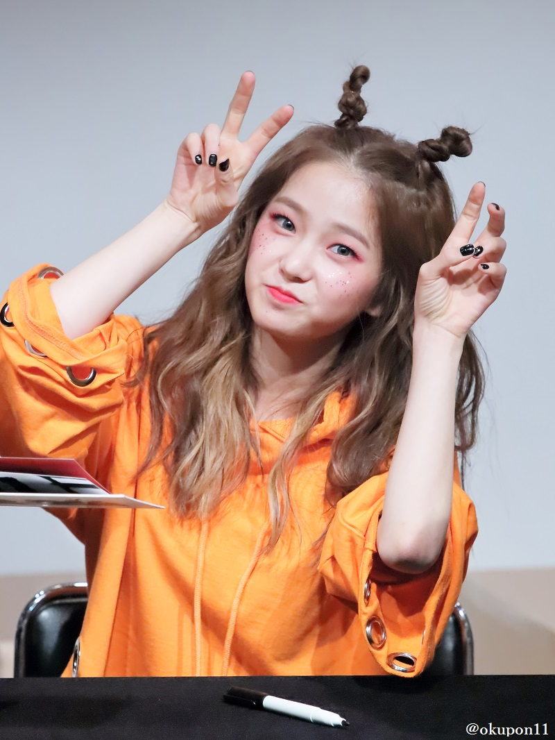 okupon11's tweet photo. 170205 CLC Yujin ユジン
#CLC #씨엘씨 #Yujin #최유진 https://t.co/0SVn1LOlvn