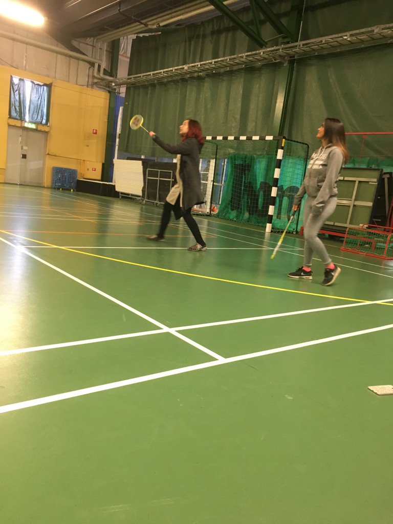 Byggjens's tweet photo. Fokus på boll och #aktivitetsdag på #rgtu https://t.co/WBDkdvvvey