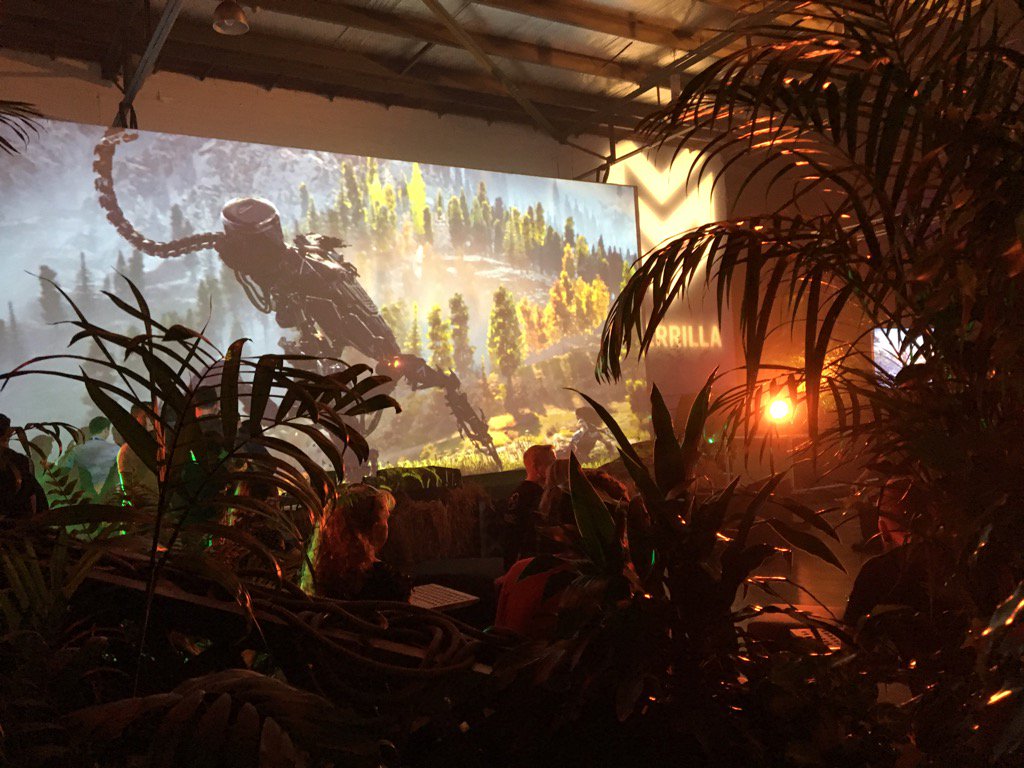 #HorizonZeroDawnAU