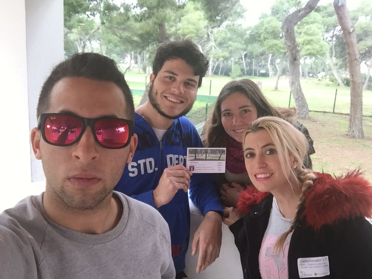AdriBacas's tweet photo. Zona6 pinar #WCMCP17 #CSada17 #IESVIOLANTCASALDUCH https://t.co/tgikuDHuSe