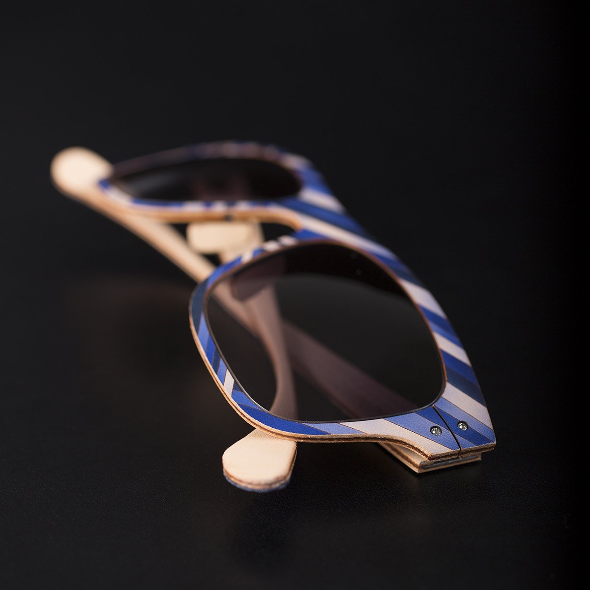 #collab <a href="/ChristinePhung/">Christine Phung</a> + #lucasdestael / When #fashion meets #eyewear ! geometric pattern + iguana and genuine cow leather.