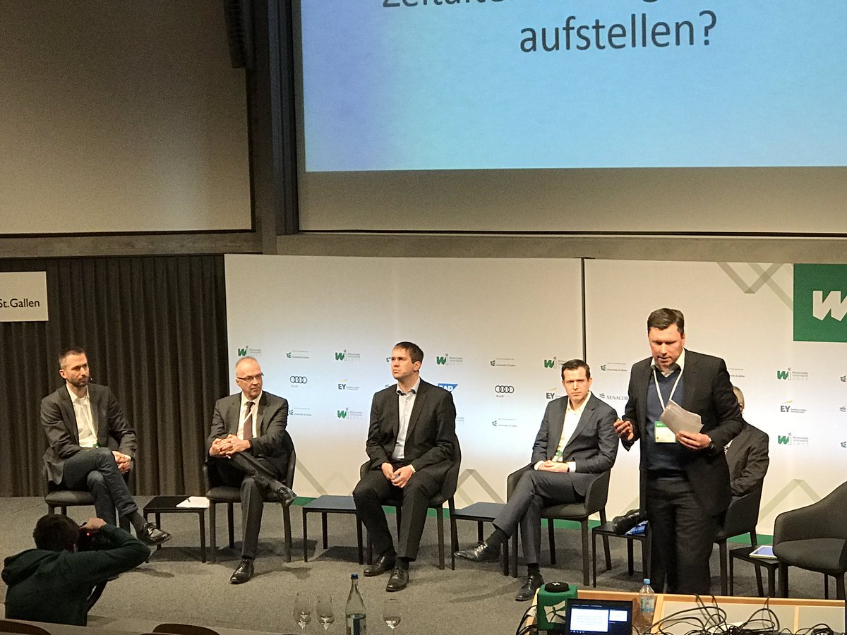 wi_2017's tweet photo. Digital ist anders! Inhaltlich zentrierte Debatte über die IT in der Digitalisierung jetzt live https://t.co/2nIRt5YVI9 #wi2017 #audimax https://t.co/f4nEbOyZgq
