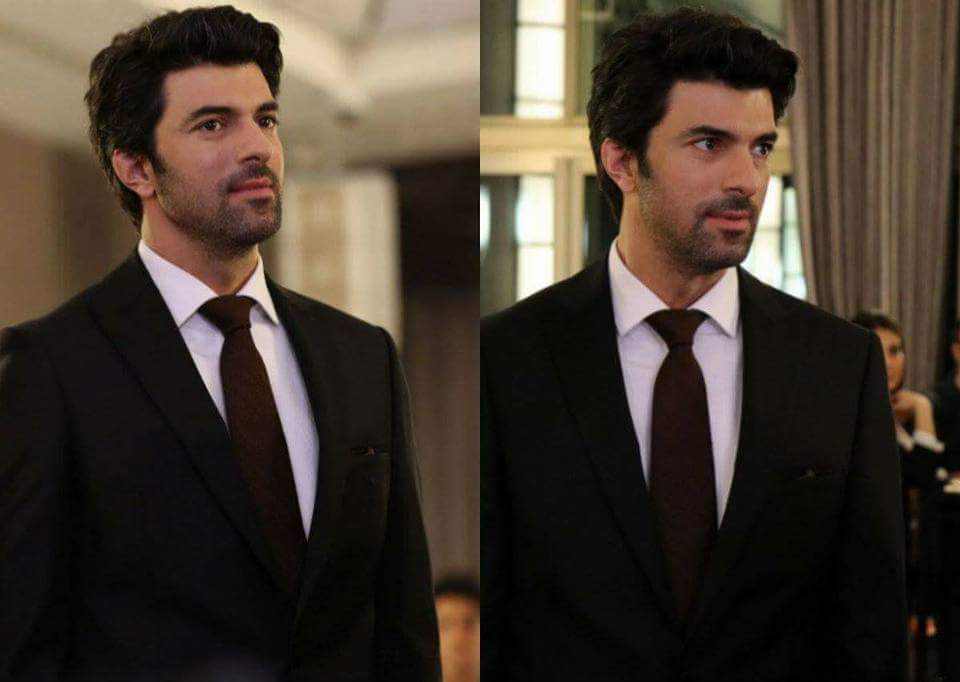 yasmeenginlove's tweet photo. @EnginFansIndia@EnginAkyurekIND #olenekadar #enginakyurek.((MASHA ALLAH))Our days r incomplte widout seeing u.U r d sunshine of our lives. https://t.co/bORi6FU0Cn