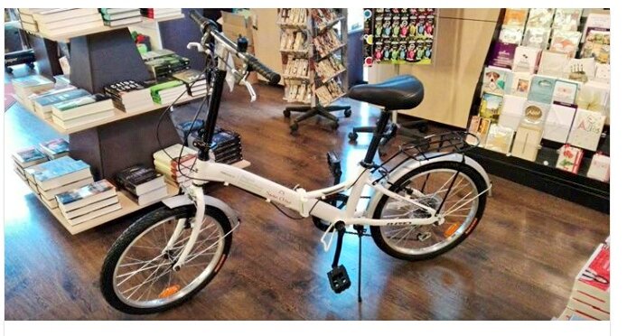 ¡Estamos de sorteo!📣
Por la compra en 1 libro De bolsillo participa y GANA esta bicicleta