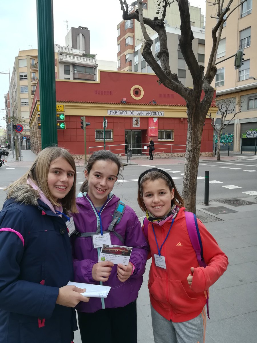 csolersol's tweet photo. Mercat Sant Antoni#CSada17#WMCP17#CEIPMGG https://t.co/qXemINnDTU