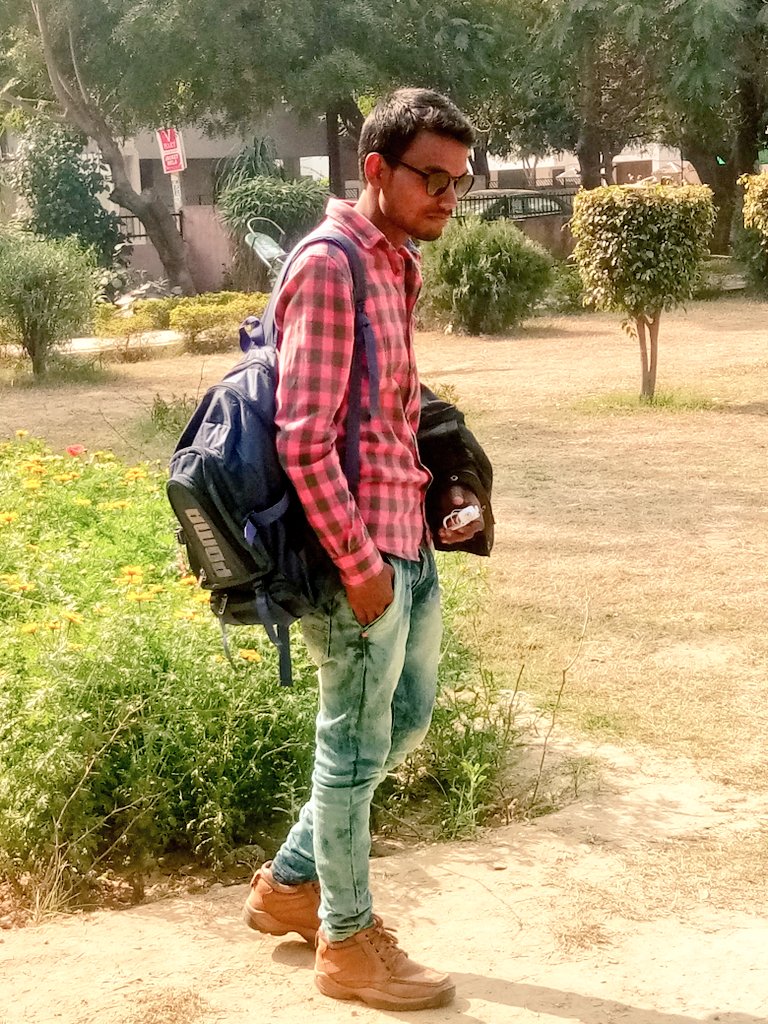pnroy28's tweet photo. D## most nd ##pricious tym to 😊☺enjoy ur ##life😀😁 https://t.co/T5DccGQsqi