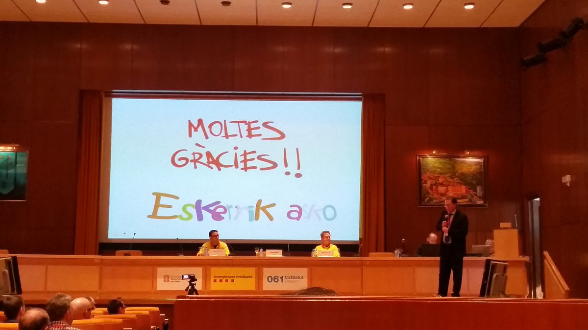 thaismarcer's tweet photo. Gran ponència de Dr. Javier Uriarte, novetats en diagnòstic i tractament de xoc i maneig de rcp #ResQGard #ResQPod @jornadesSEM @semgencat https://t.co/ClFSnK2Hmp