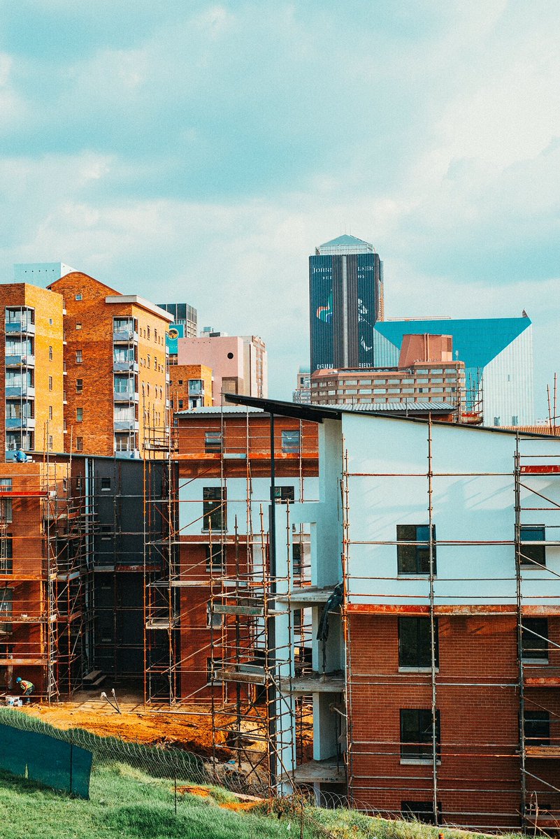 UnscramblAfrica's tweet image. Scenes around Newtown, Jozi with @joshkisamwa &amp;amp; @Choolips.
#UnscramblingAfrica #Johannesburg