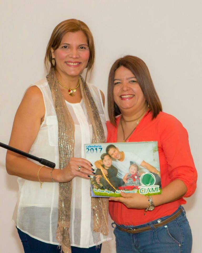 Fundalasazules's tweet photo. Obsequio de nuestros aliados en #webinaranz @FundacionCiami @clubdeleonesbarcelona https://t.co/Li6uZnrJgQ
