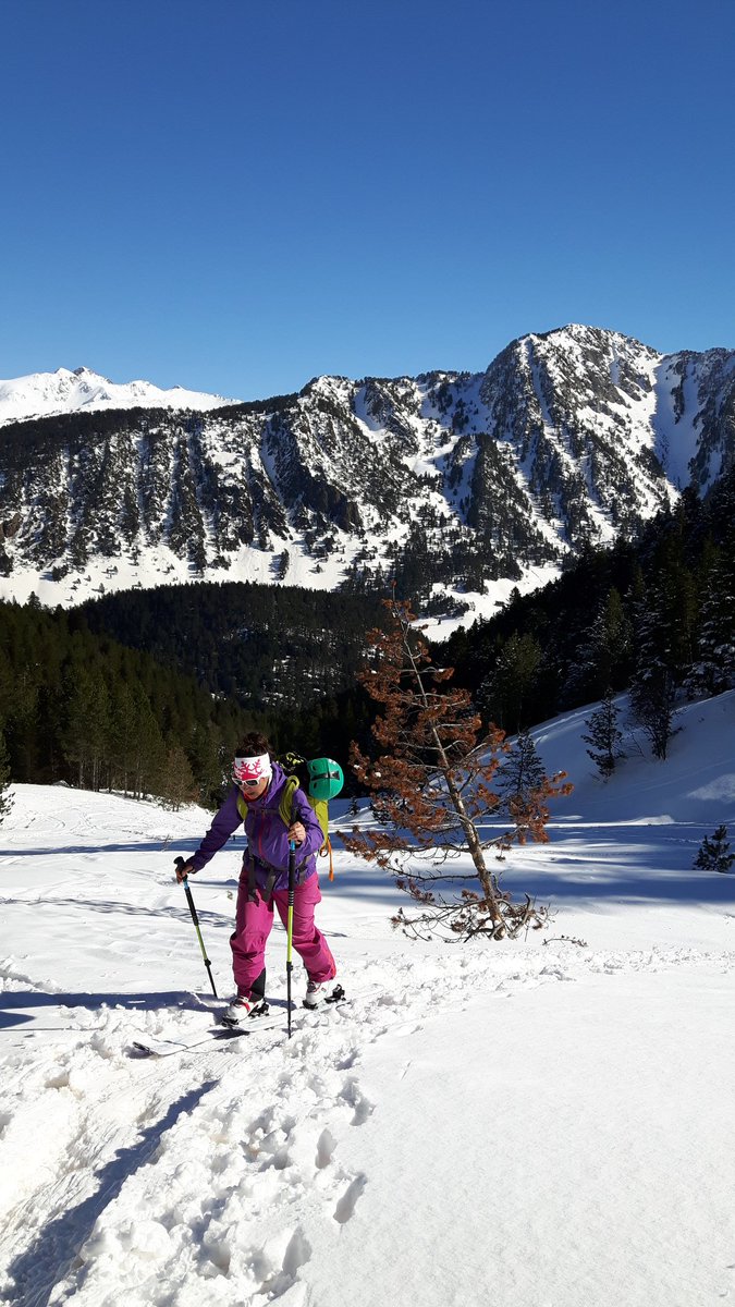 nwpowderdays's tweet photo. #Skimo al Tuc de Salana.
Completament enamorats de la Val d'Aran! #NoWorkingDays #MountainLovers https://t.co/Bazz4gGPmg