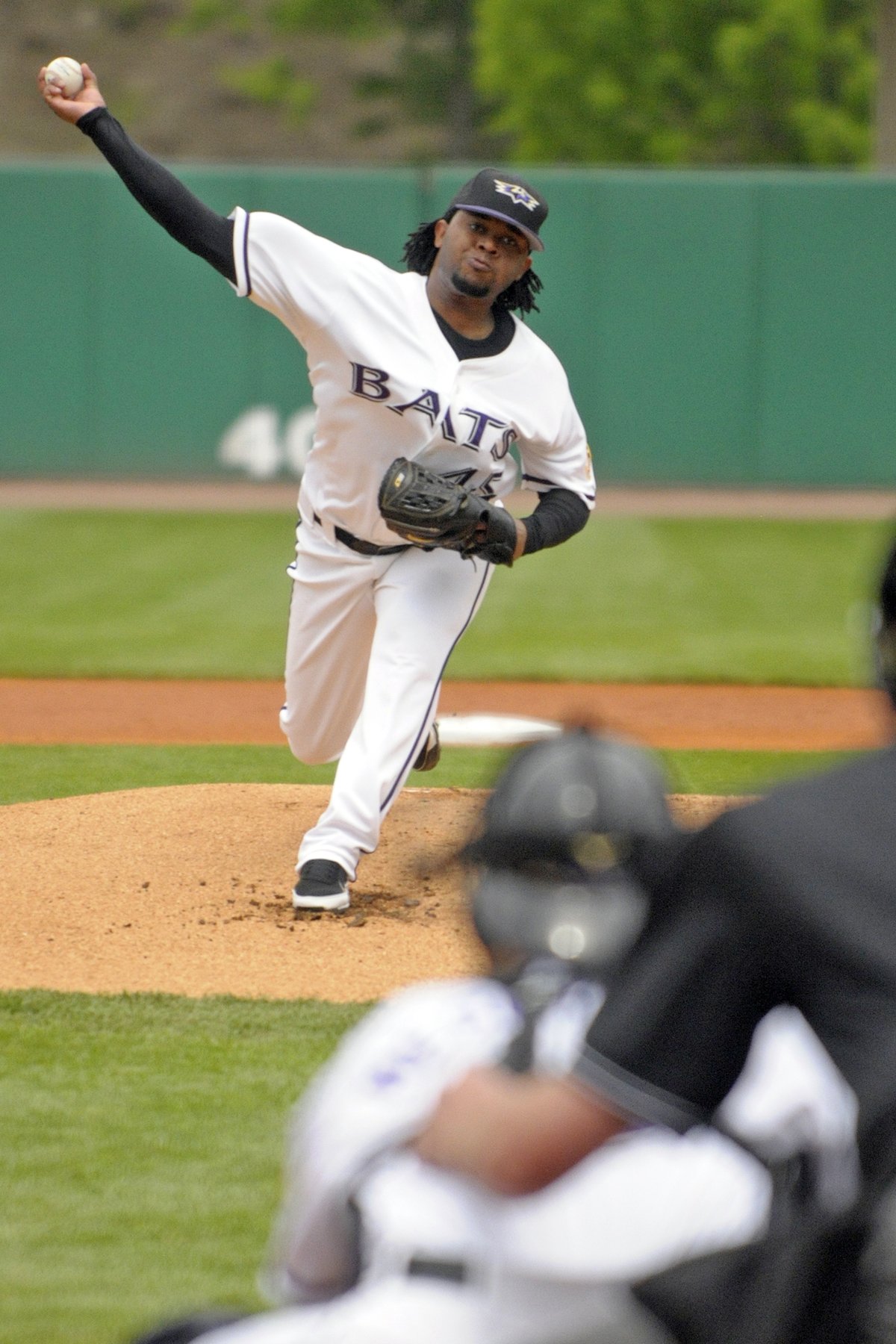 Happy 31st birthday to former Louisville Bat, Johnny Cueto!  