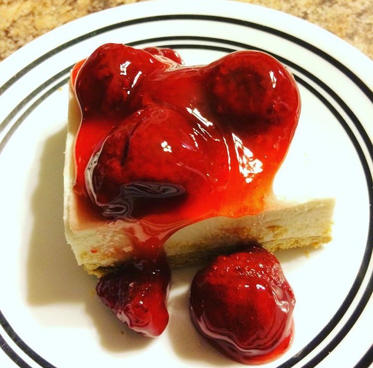 Sama_a7's tweet photo. Happy valentines Day to me 💁🍰
#HappyValent https://t.co/LCfPM3iTBS