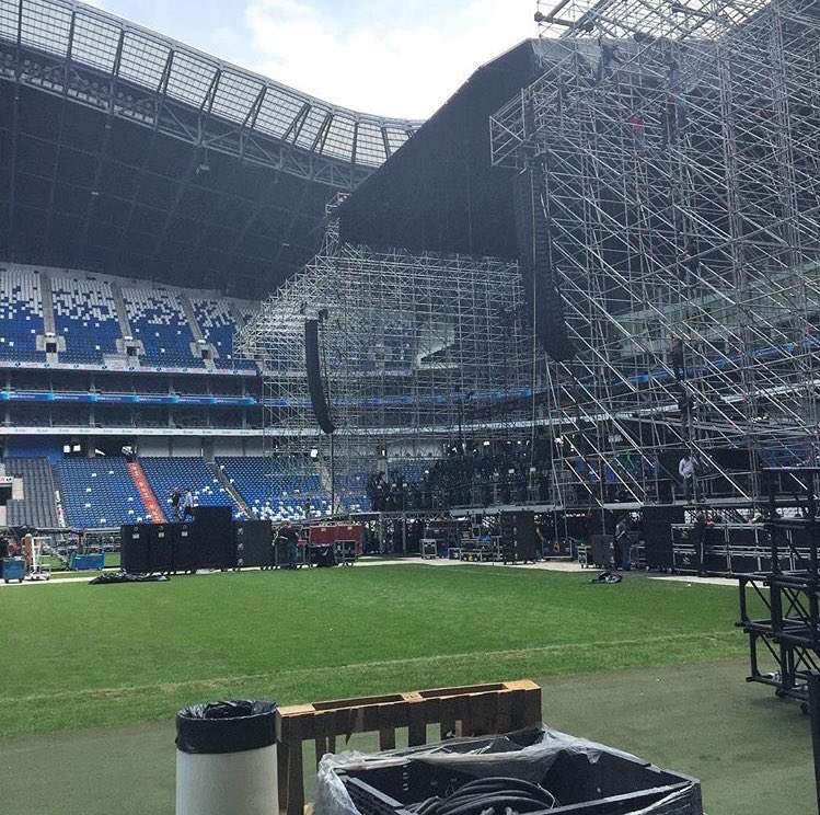 Fedezavari's tweet photo. Soy feliz con JB llegando a latam 💘😵🔥 #PurposeTour https://t.co/xEr9lO3vcH