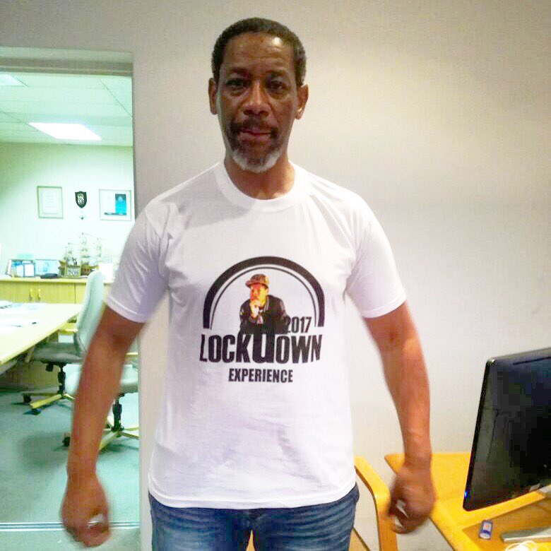 Teesmagoro's tweet photo. #Lockdown17 #ReOnn https://t.co/qd0qweghgM