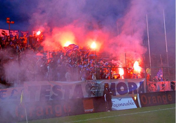 CORSE_FOOTBALL's tweet photo. saison 03/04 , l'appel des #testamora qui avaient même botcotté un match 
https://t.co/duF9P4pBzf https://t.co/A6NiHTJPVx