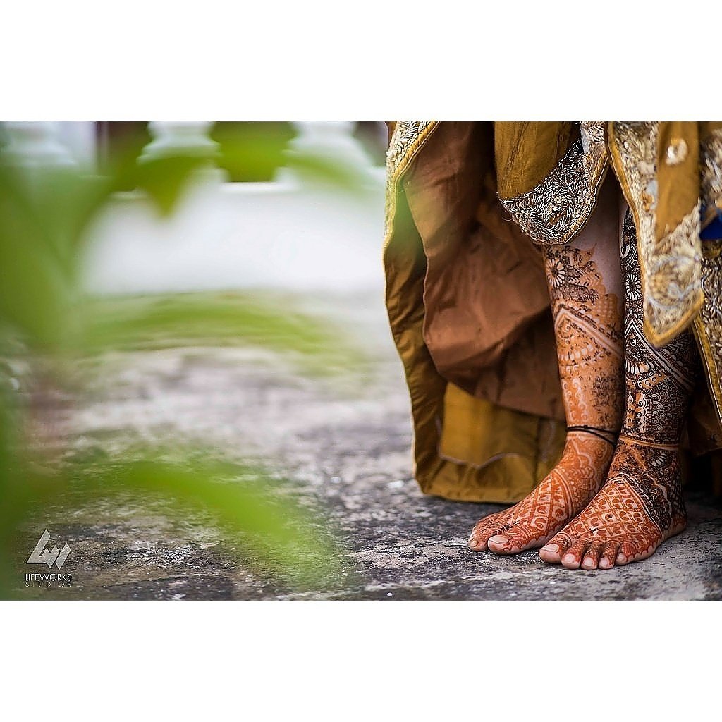 lifeworkstudio's tweet photo. #weddingseason #mehendi  #bridal #beauty #valentines  #indianbride #indianwedding #indieartist #groom #brides #charm #bridalbeauty https://t.co/D2YijLKWDt