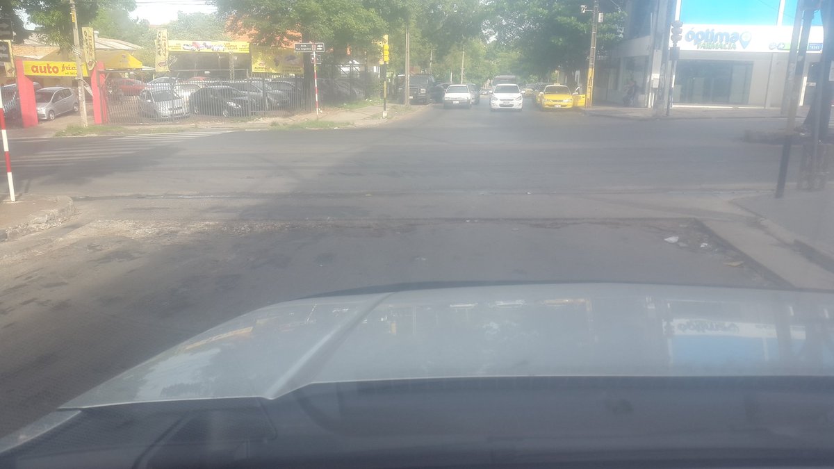 parrisroberto's tweet photo. @clariarias hace 3 meses este cruce esta así. República Argentina e/ Pilar https://t.co/GBaSOEAMXk