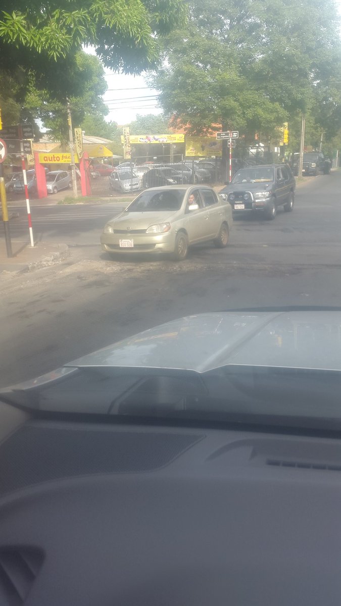 parrisroberto's tweet photo. @clariarias hace 3 meses este cruce esta así. República Argentina e/ Pilar https://t.co/GBaSOEAMXk