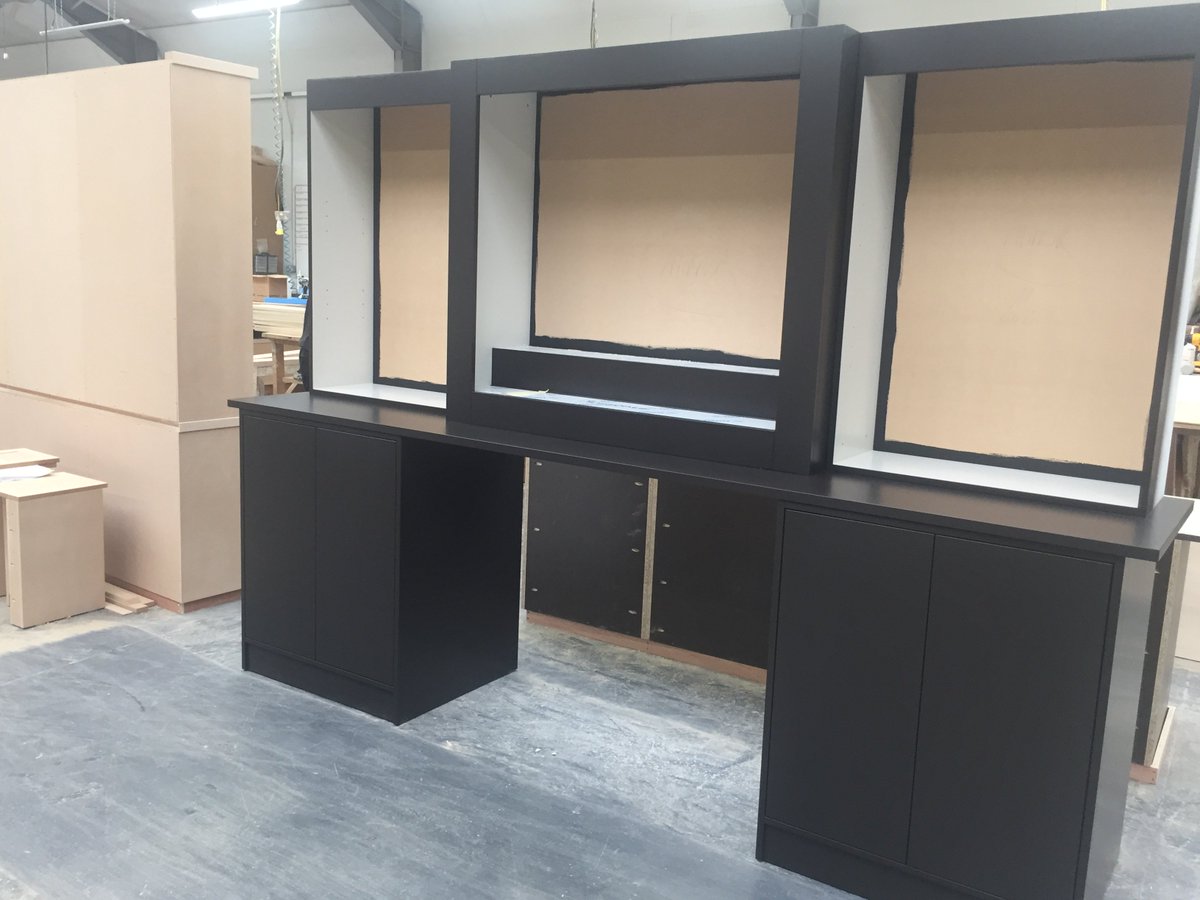 SarahApproved's tweet photo. Home bar ready for delivery &amp; installation. Mirrors to be fitted on site &amp; drinks bottle to be placed on the shelves which light up 💡 https://t.co/0KU0nXncXT