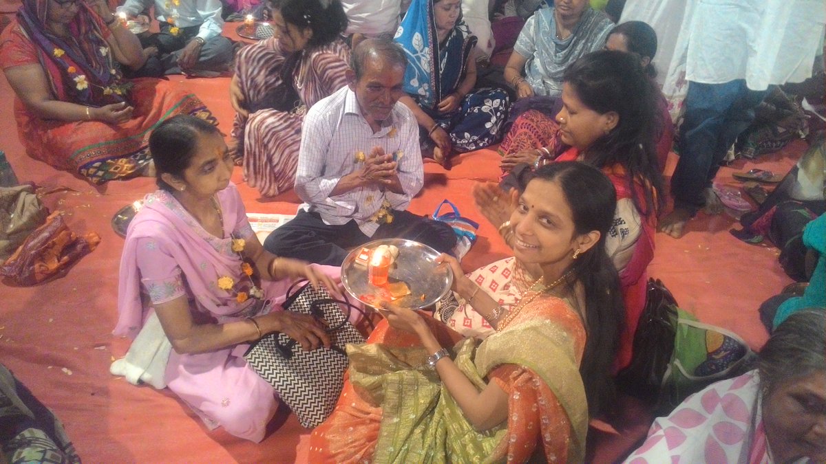Mppd14's tweet photo. #LovedParentsWorshipDay at Mumbai .some glimpse and happy moments that made the Event unforgettable for the youngsters celebrated @Mppd2017 https://t.co/2Vh5Y34seF