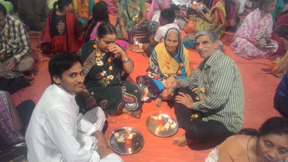 Mppd14's tweet photo. #LovedParentsWorshipDay at Mumbai .some glimpse and happy moments that made the Event unforgettable for the youngsters celebrated @Mppd2017 https://t.co/2Vh5Y34seF