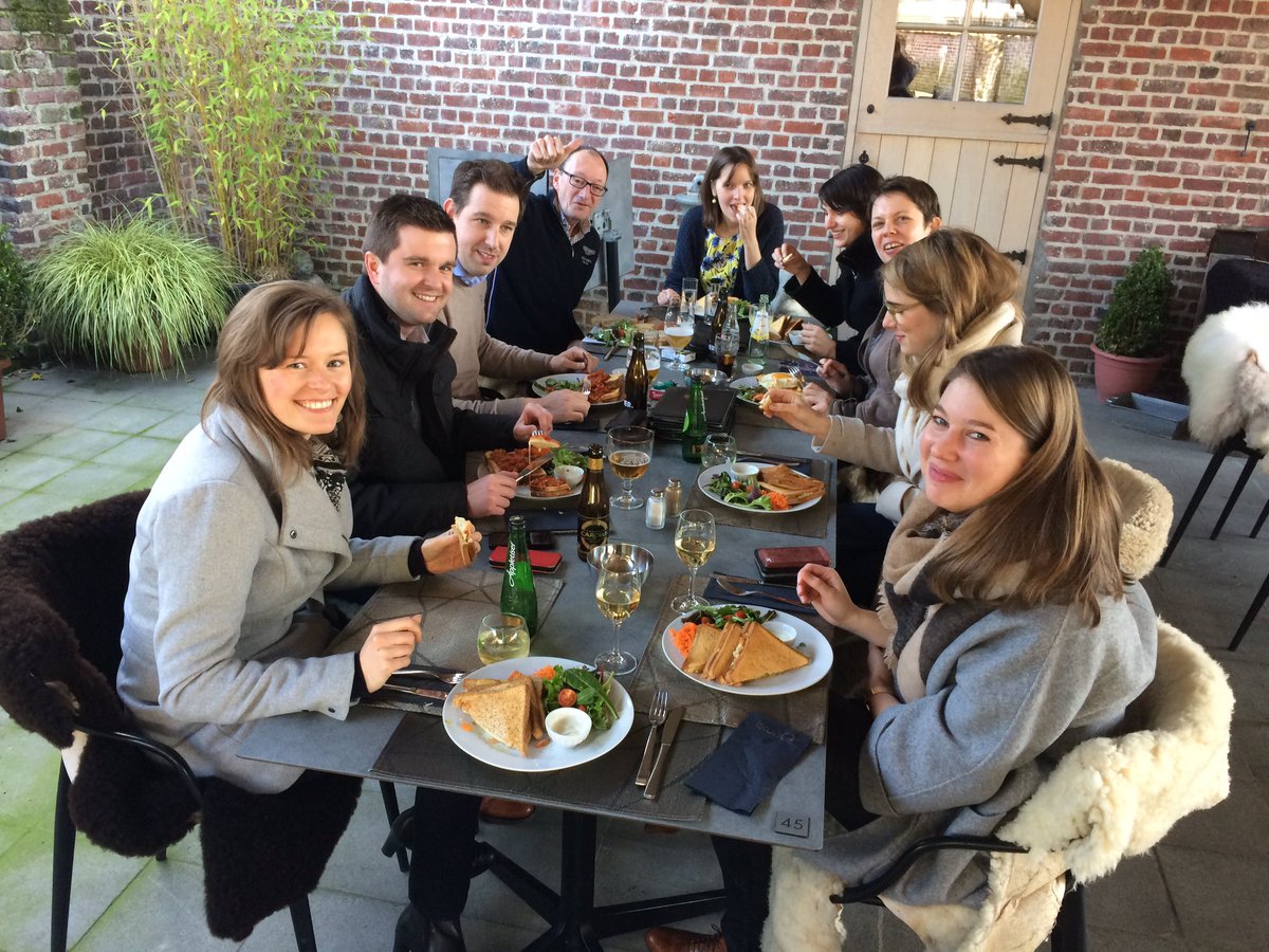 Rossignola's tweet photo. De eerste lentelunch is een feit! @OmegaPharma_BE Marketing breaks out! 🍴🍝🍷#omegamaaktjebeter https://t.co/7Va13RkF1Y