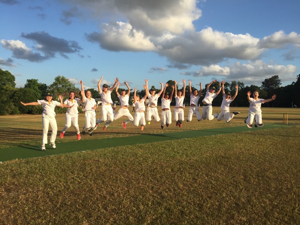 clayfieldcoll's tweet photo. #clayfieldcricket2017 2 out of 2 as the victory jump gets higher for Div1! CC retired at 3/69 defeating MBC 5/68 https://t.co/IfWDlUPsed