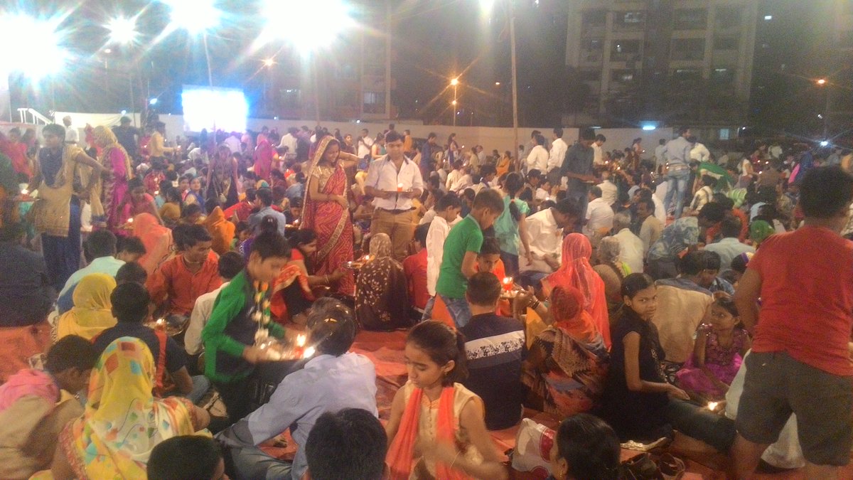 Mppd14's tweet photo. #LovedParentsWorshipDay at Mumbai.Few snaps of families who loved the festival of love with the beloved parents and expressed their feelings https://t.co/Q6fnQWtv5o