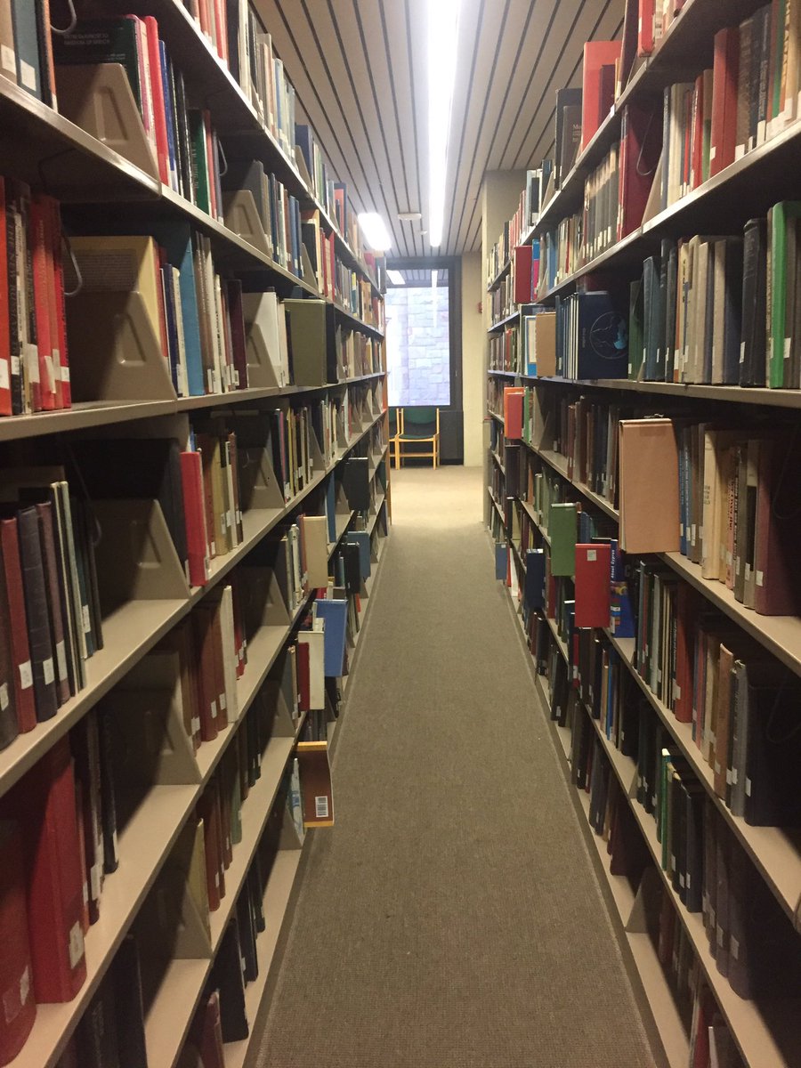 CUNYLehman's tweet photo. Spring 📚 library 📚 weekday hours are M-Th 8AM-10:45PM &amp; Fri 8AM-8:45PM - get your 📖 study 📖 on @lehmanlibrary #lehmancollege #CUNYLehman https://t.co/UmdLbzZAmi